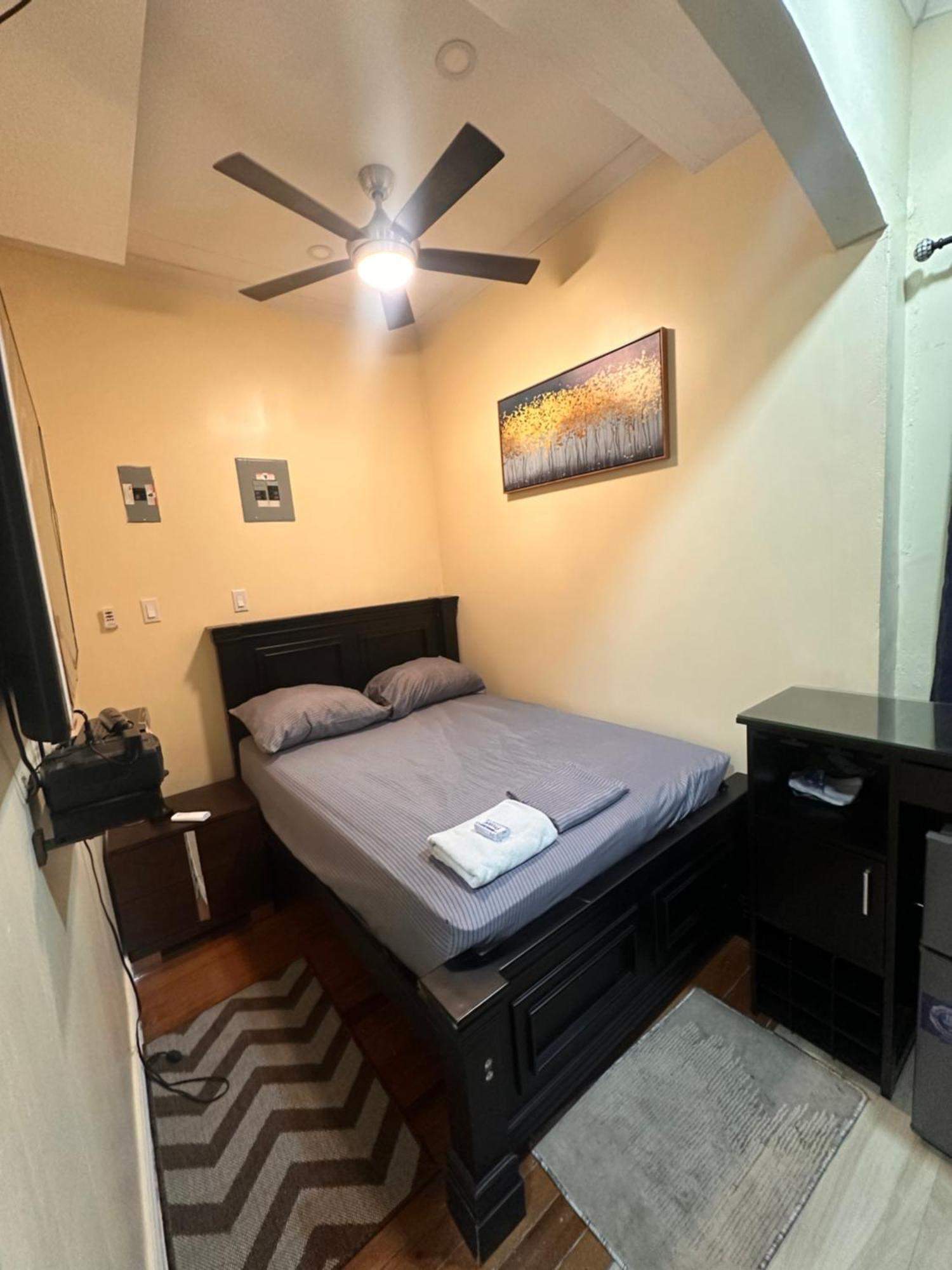 Hollywood Guesthouse Τζώρτζταουν Εξωτερικό φωτογραφία