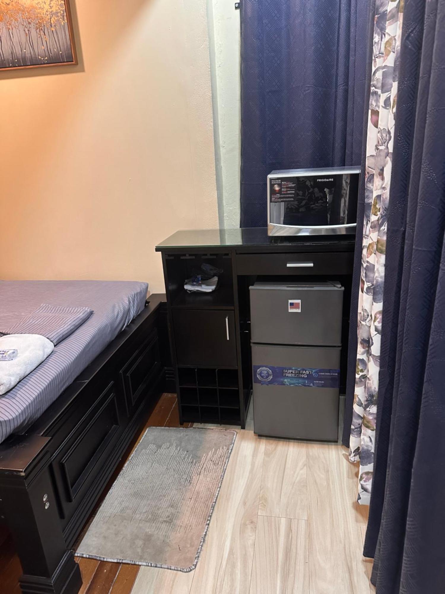 Hollywood Guesthouse Τζώρτζταουν Εξωτερικό φωτογραφία