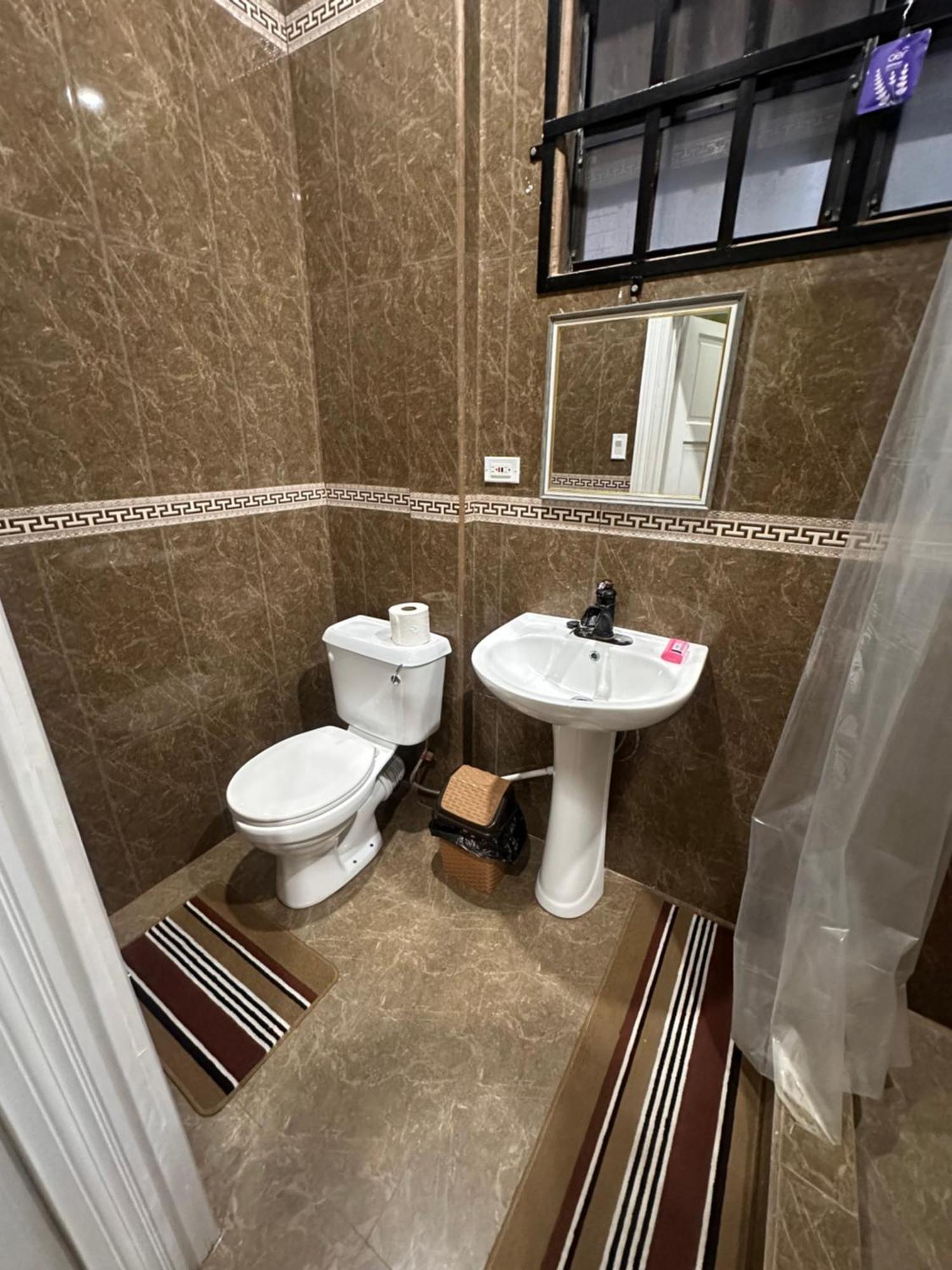 Hollywood Guesthouse Τζώρτζταουν Εξωτερικό φωτογραφία
